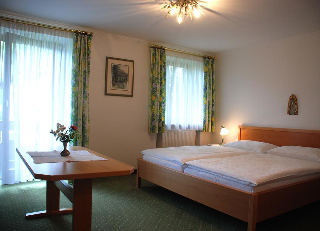 Haslgut Hotel Fuschl am See Ruang foto